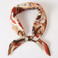 Écharpe Sylvie - Foulard carré soyeux imprimé fleurs